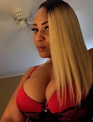 Solaya call girls in Moline IL